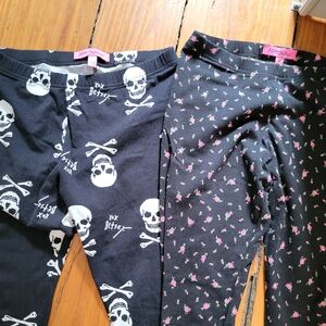 Betsey Johnson Skull and Floral Leggings Set